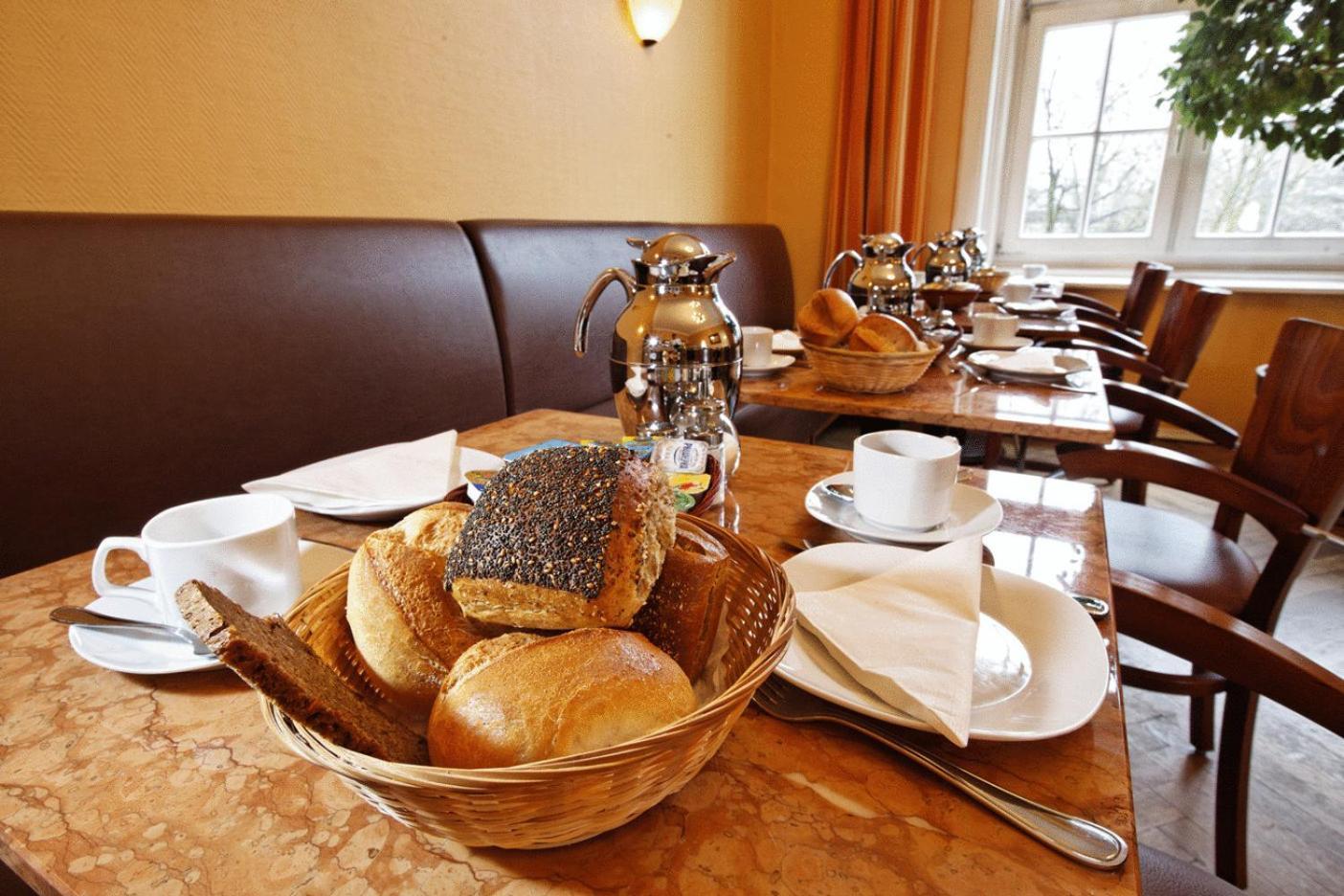 Hotel Amsterdam Hamburg Ngoại thất bức ảnh